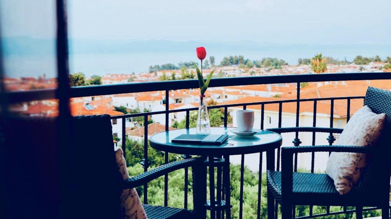 Hotel Sun Sight Pefkochori Exterior photo